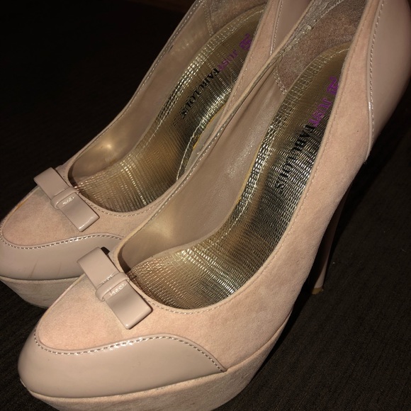 Nude Bow Tie Heels - Picture 2 of 3